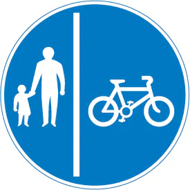 Route comprising a separated track and path for cycles and pedestrians